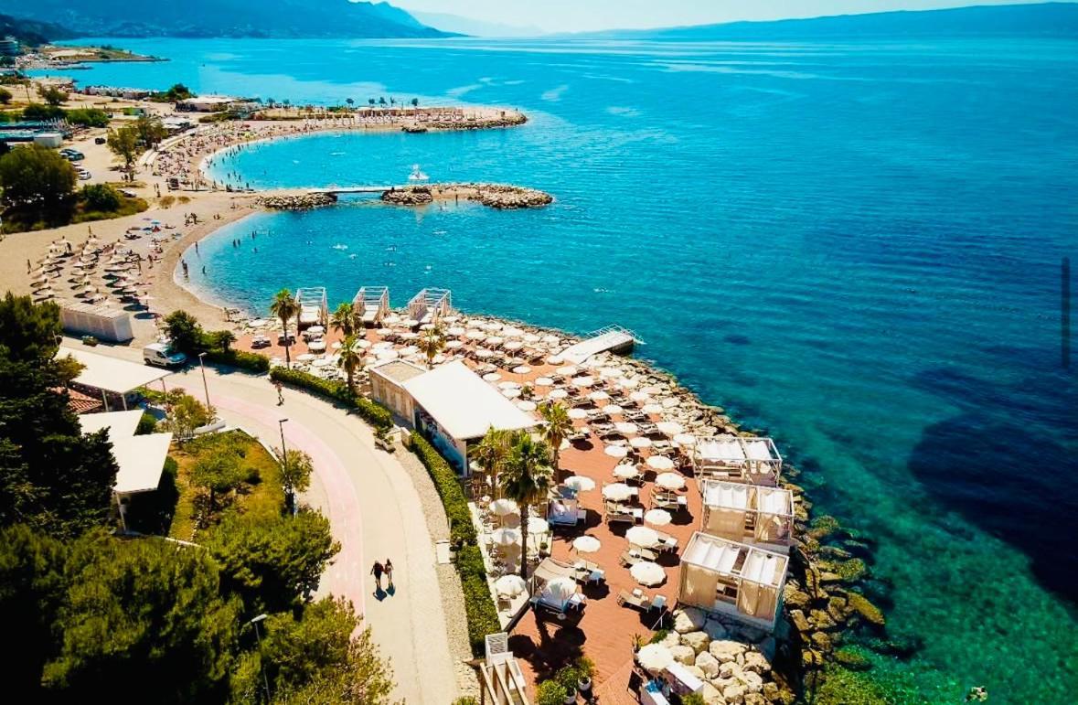 Beachside Apartment Attico Split Buitenkant foto